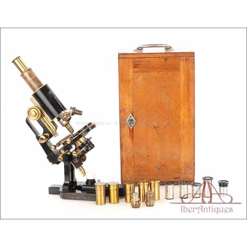Antiguo Microscopio Carl Zeiss Jena, Asa de Jarra. Alemania, Circa 1920