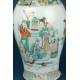 Importante Pareja de Jarrones de Porcelana China Antigua. 60 cms. Periodo Qing. S. XIX
