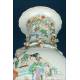 Importante Pareja de Jarrones de Porcelana China Antigua. 60 cms. Periodo Qing. S. XIX