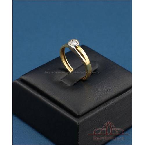 Vintage Solitaire Ring, 18K Gold with 3.5 mm Natural Diamond