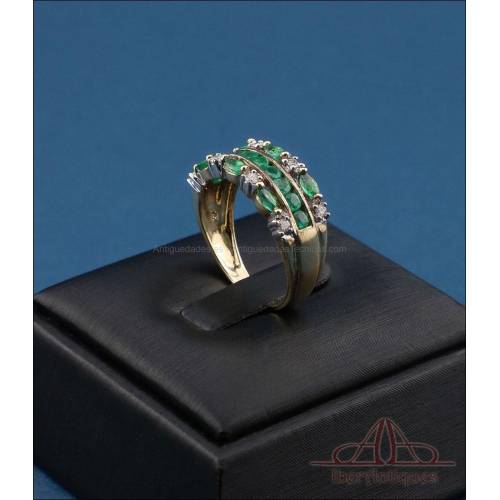 Vintage 9K gold ring, 16 natural emeralds and 8 genuine diamonds