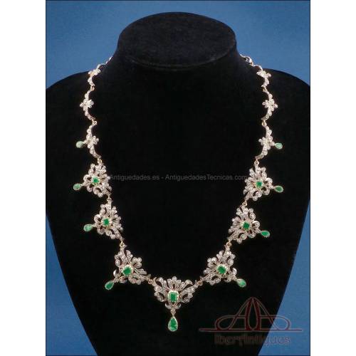 Vintage Necklace in 18K Gold with 9 Emeralds and 250 Diamonds, c. 1950