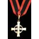 Cruz de Cuello de la Gran Cruz de la Orden Imperial del Yugo y las Flechas.