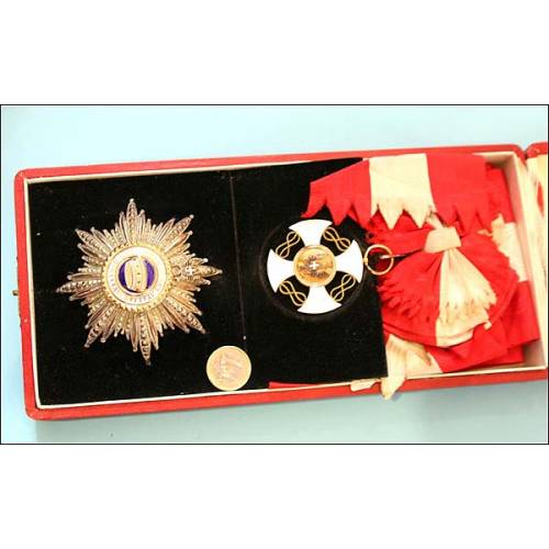 Italy. Order of the crown. In silver and gold. Case