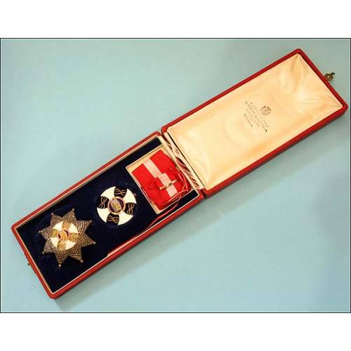 Italy. Order of the Crown. In silver and gold. Case