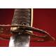 Rara Espada de Oficial A Caballo Francés, Circa 1780. Guardamanos Plegable y Vaina Original