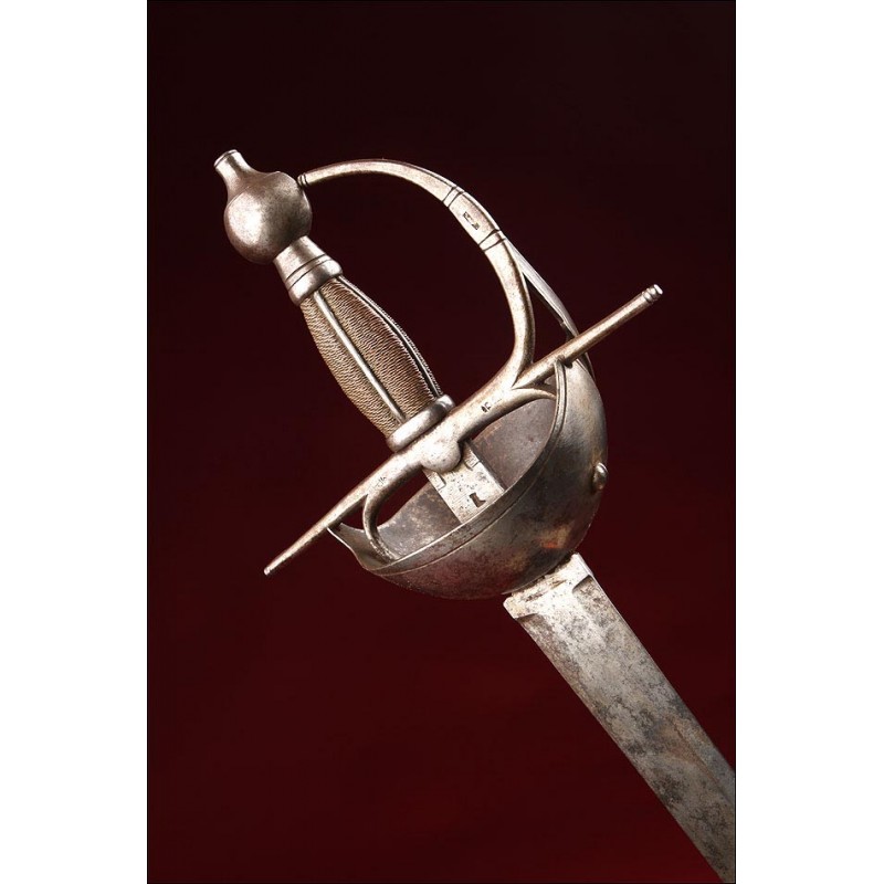 Espada de Caballería Española, Forjada Circa 1790. Bien Conservada y de Gran Belleza