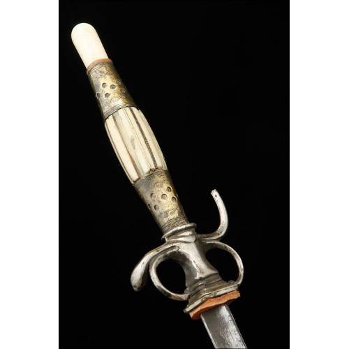 Superb Antique Defense Dagger in Very Good Condition. Albacete, 19th Century