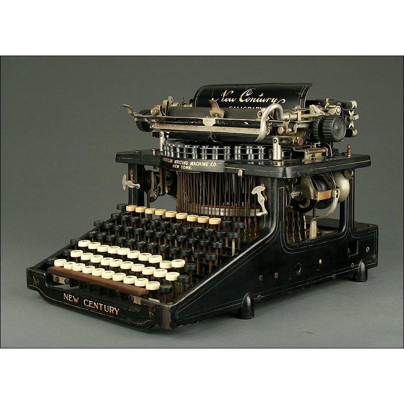 Cierre De Teléfonos Antiguos Y Máquinas De Escribir Foto de archivo -  Imagen de cultura, typewriter: 255465948
