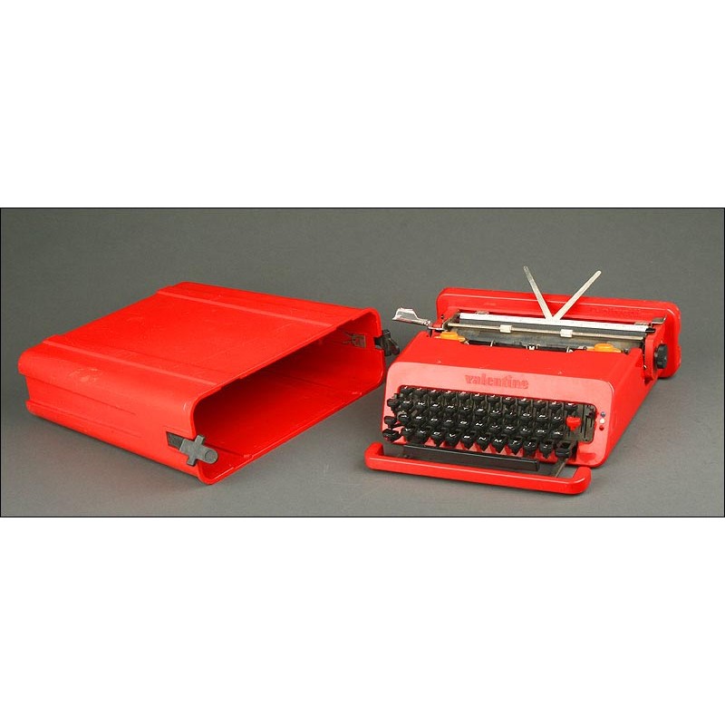 Máquina de Escribir Italiana Olivetti Valentine de 1969. Bien Conservada y  en Perfecto Funcionamiento