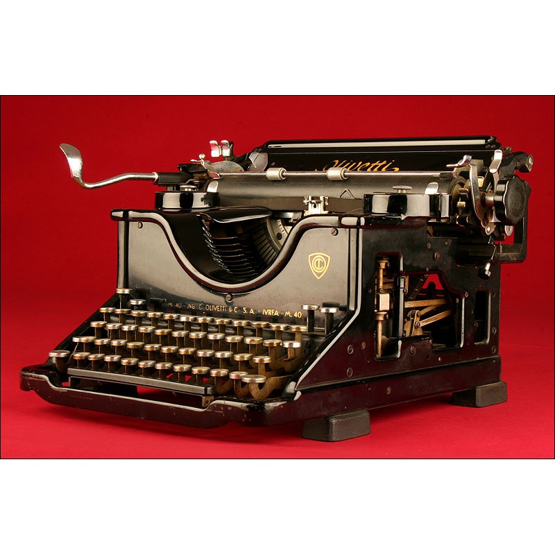 Máquina de Escribir Olivetti M40. Italia, 1.940. Bien Conservada, Funciona  de Maravilla