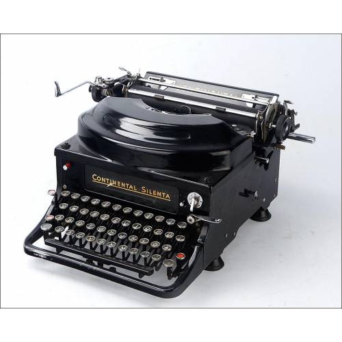 Antigua Máquina de Escribir Continental Silenta en Funcionamiento. Alemania, Años 30