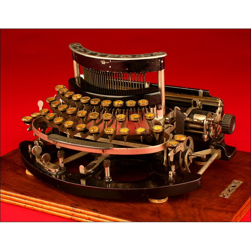 Rare Typo Typewriter, France ca. 1908.