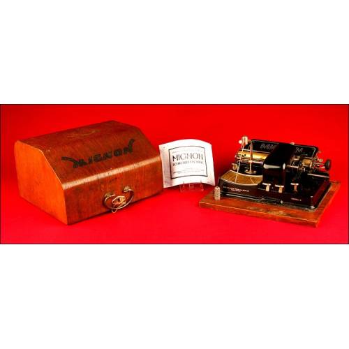 Mignon 4 Typewriter, Germany, 1924. With Wooden Guard Box.