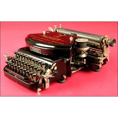 Beautiful German Adler Model No. 7 Typewriter, made in 1901.