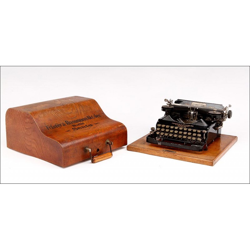 Elegant Senta Portable Typewriter. Germany, Circa 1920. Original Case