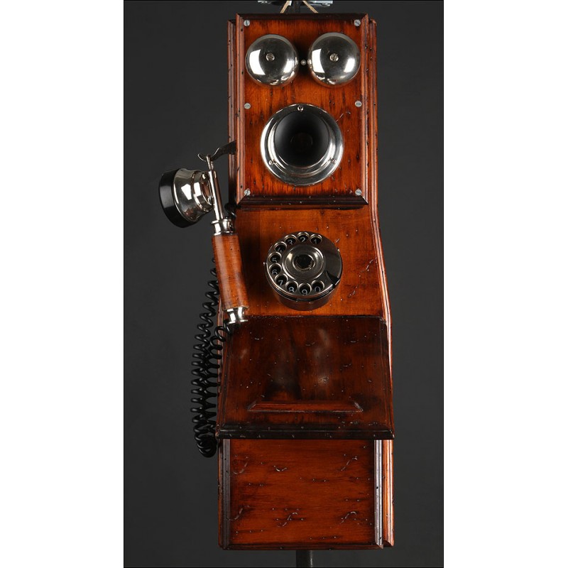 Teléfono de Pared de Madera, Circa 1910. Restaurado al Detalle y Adaptado para Líneas Telefónicas