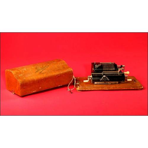Espectacular Calculadora Marca Thales Patent Modelo A con Caja Original, 1913.
