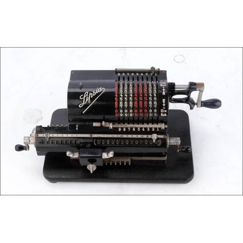 Preciosa calculadora antigua Lipsia en excelentes condiciones. Funciona de maravilla. 1920-30