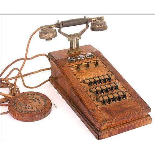 Antique telephone switchboard. 1915.