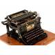 Antigua máquina de escribir Continental con cofre y llave. 1920