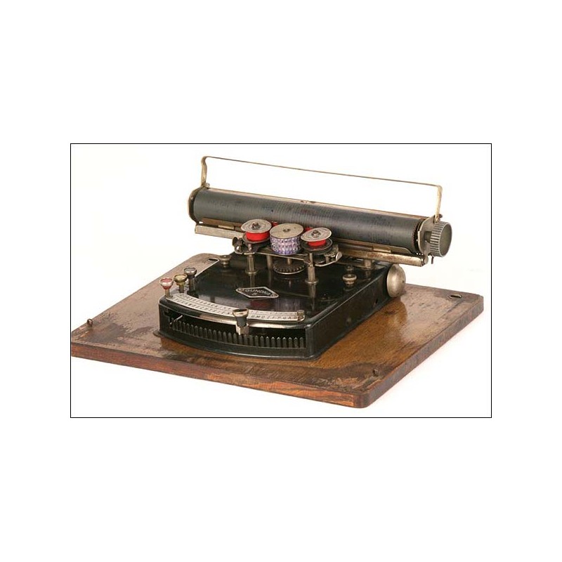 Máquina de escribir Gundka 5. 1924