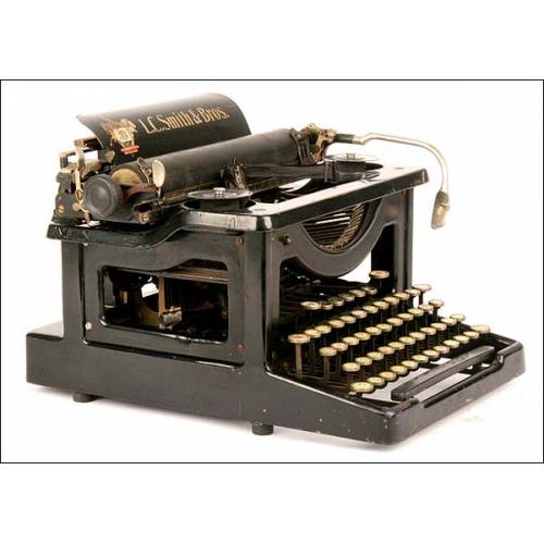 Máquina de escribir L. C. Smith. 1915