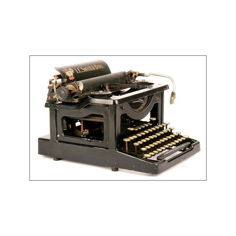 Máquina de escribir L. C. Smith. 1915