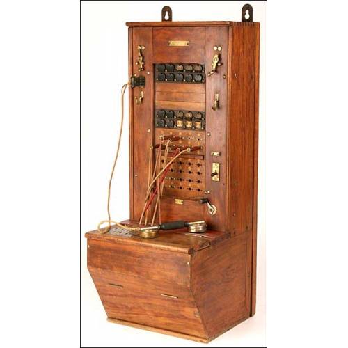 Telephone switchboard. France. 1910-1920