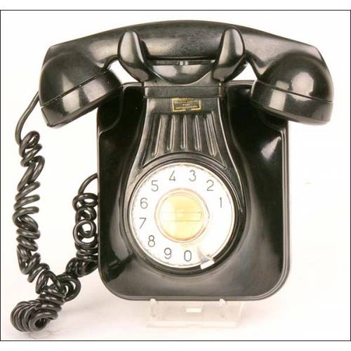 Bakelite telephone. Years 40. Perfect working order