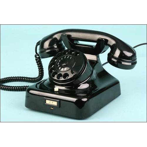 Excellent W49 Bakelite Telephone, 1950's. Working.