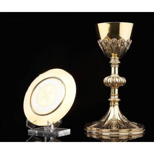 Impressive Chalice with Paten in solid silver. France, XIX Century