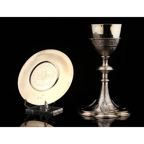 Spectacular Chalice and Paten Set in Solid Silver Contrasted. France, Circa 1900