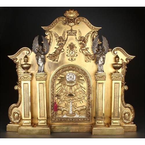 Impressive Spanish Bronze Tabernacle, P. XX Century. In Excellent Condition