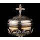 Beautiful French Ciborium in Solid Silver Gilt and metal foot. XIX Century