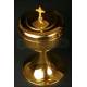 Church ciborium in gilded silver. S. XX. 25 cms high.