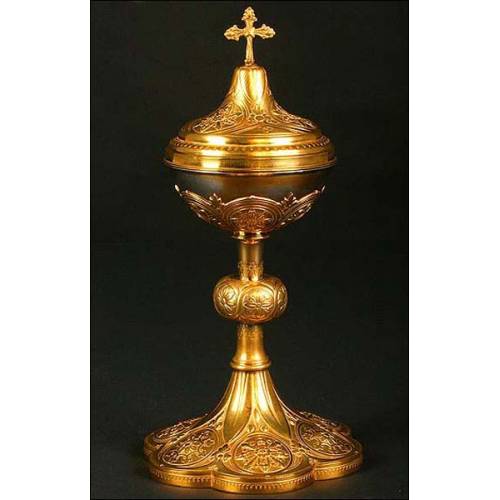 French ciborium in solid sterling silver. 1880