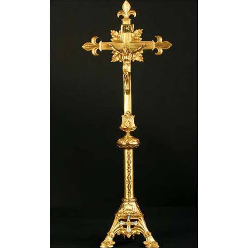 Huge bronze altar cross. S.XIX. 70 cms of height