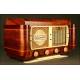 French Radio Mahogany Veneered. Years 30 of S. XX. Working perfectly at 220 V