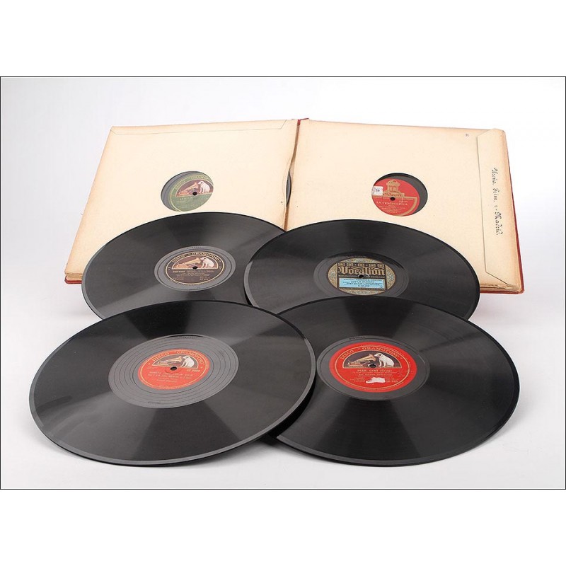 Album with 12 gramophone records