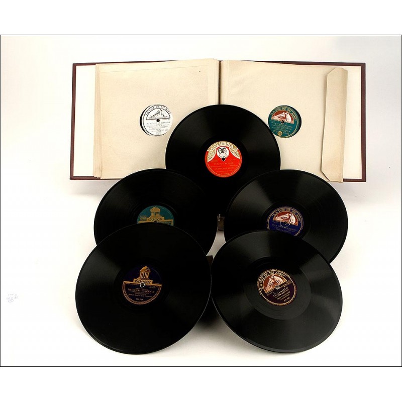 Album with 12 spanish gramophone records. 78 rpm. Songs. Original album