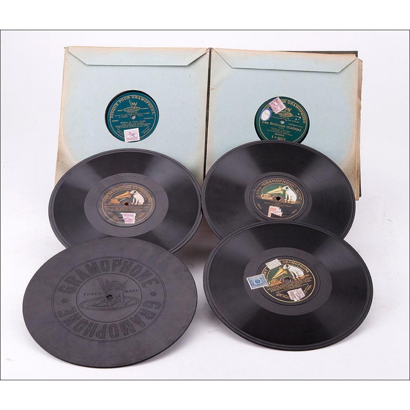 Album con 12 discos de gramófono. 78 rpm. 10 de ellos monofaciales. Album original