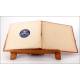 Album with 11 gramophone records. 78 rpm. Varied subject matter. Original vintage album.