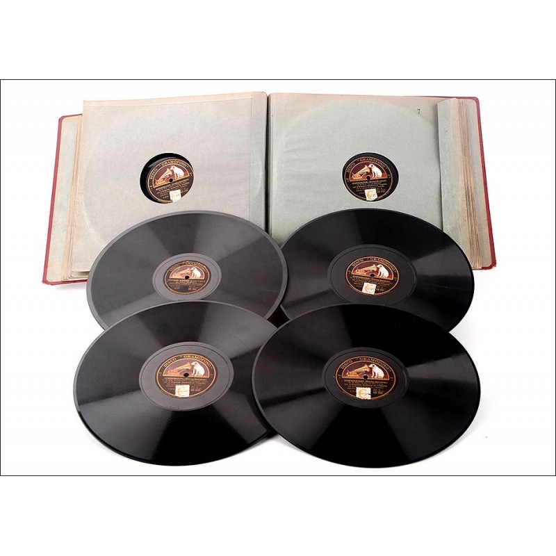 Album with 12 gramophone records. 78 rpm. Varied subject matter, mainly classical.