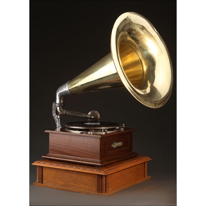 Impresionante Gramófono de Trompeta Eclipse. Gran Bretaña, 1915. Bien Conservado y Funcionando