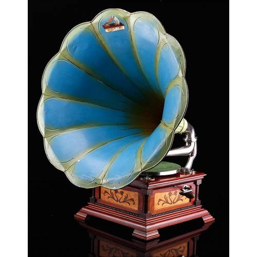 Beautiful and Luxurious Spanish horn gramophone His Master's Voice. Barcelona, ca. 1910