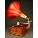 Decorative Opera Gramophone from 1910-1920. In superb working condition.