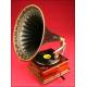 Beautiful Royal Standard Horn Gramophone. Early 20th century.