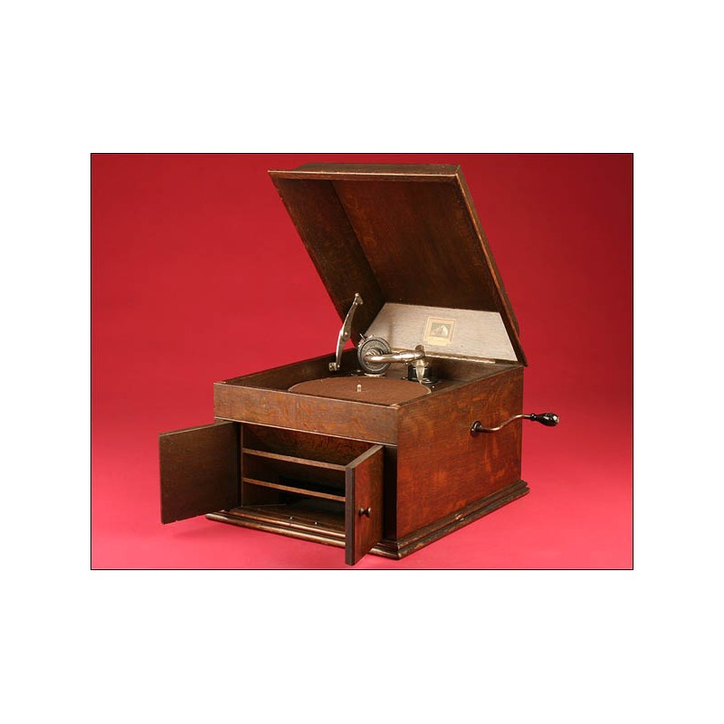 Elegant HMV (His Master's Voice) Mantel Gramophone Model 109. 1925-1929.