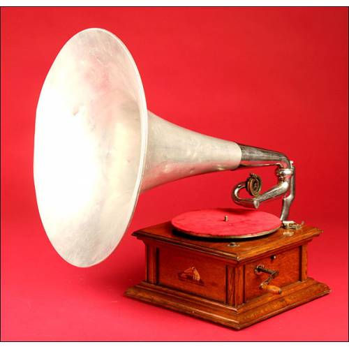 Fantastic Gramophone His Master's Voice Intermediate Monarch. 1910.